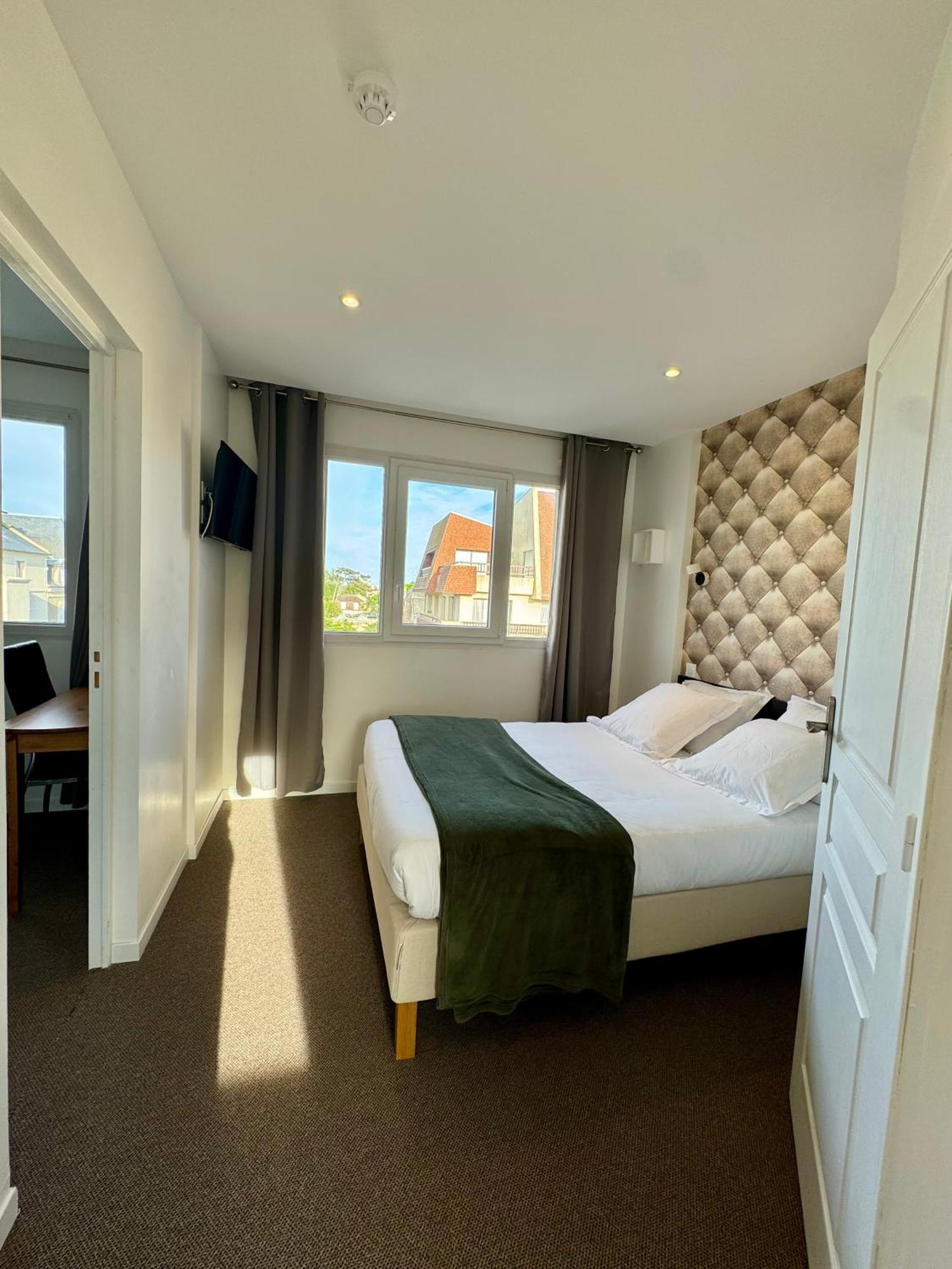 Le Clos Normand Saint-Aubin-Sur-Mer  Εξωτερικό φωτογραφία