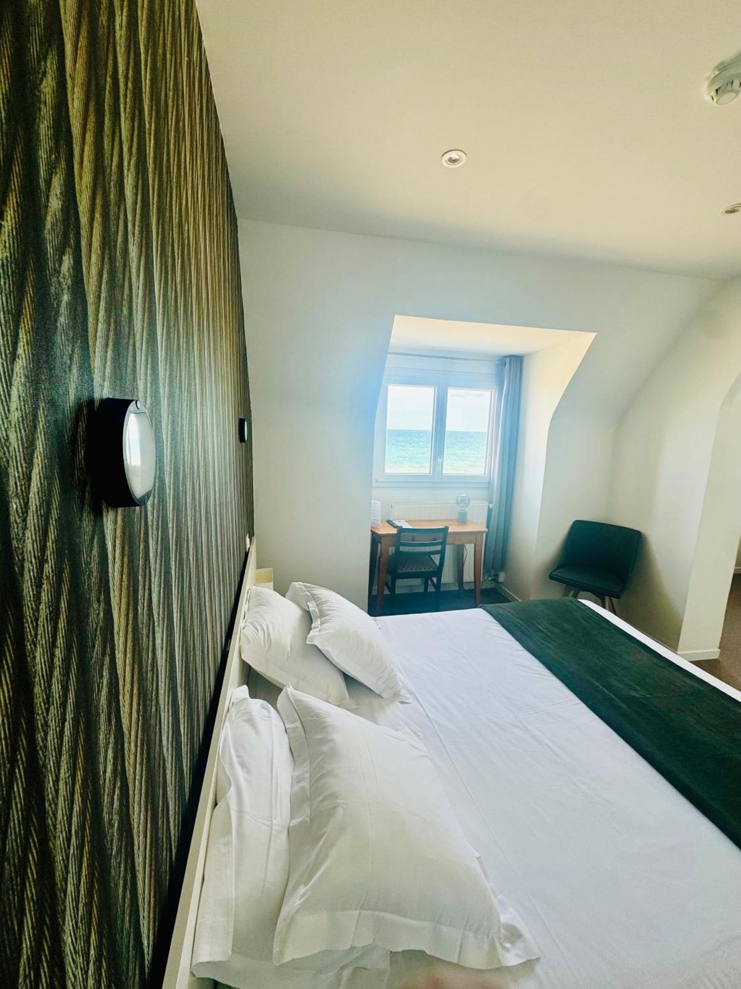 Le Clos Normand Saint-Aubin-Sur-Mer  Εξωτερικό φωτογραφία